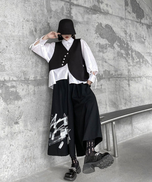 Angle Button Vest
